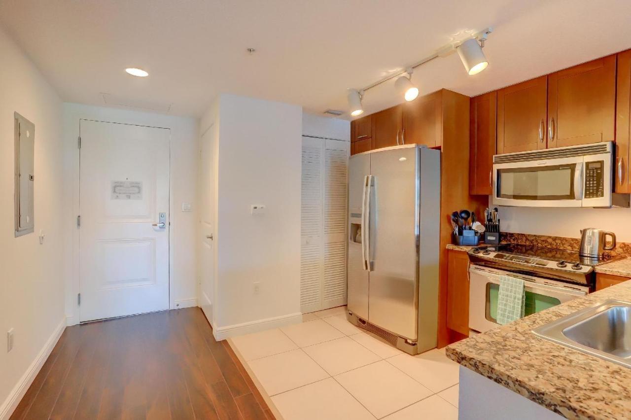 Apartment In Casa Costa Condo!Beach Pass Included 보인톤비치 외부 사진