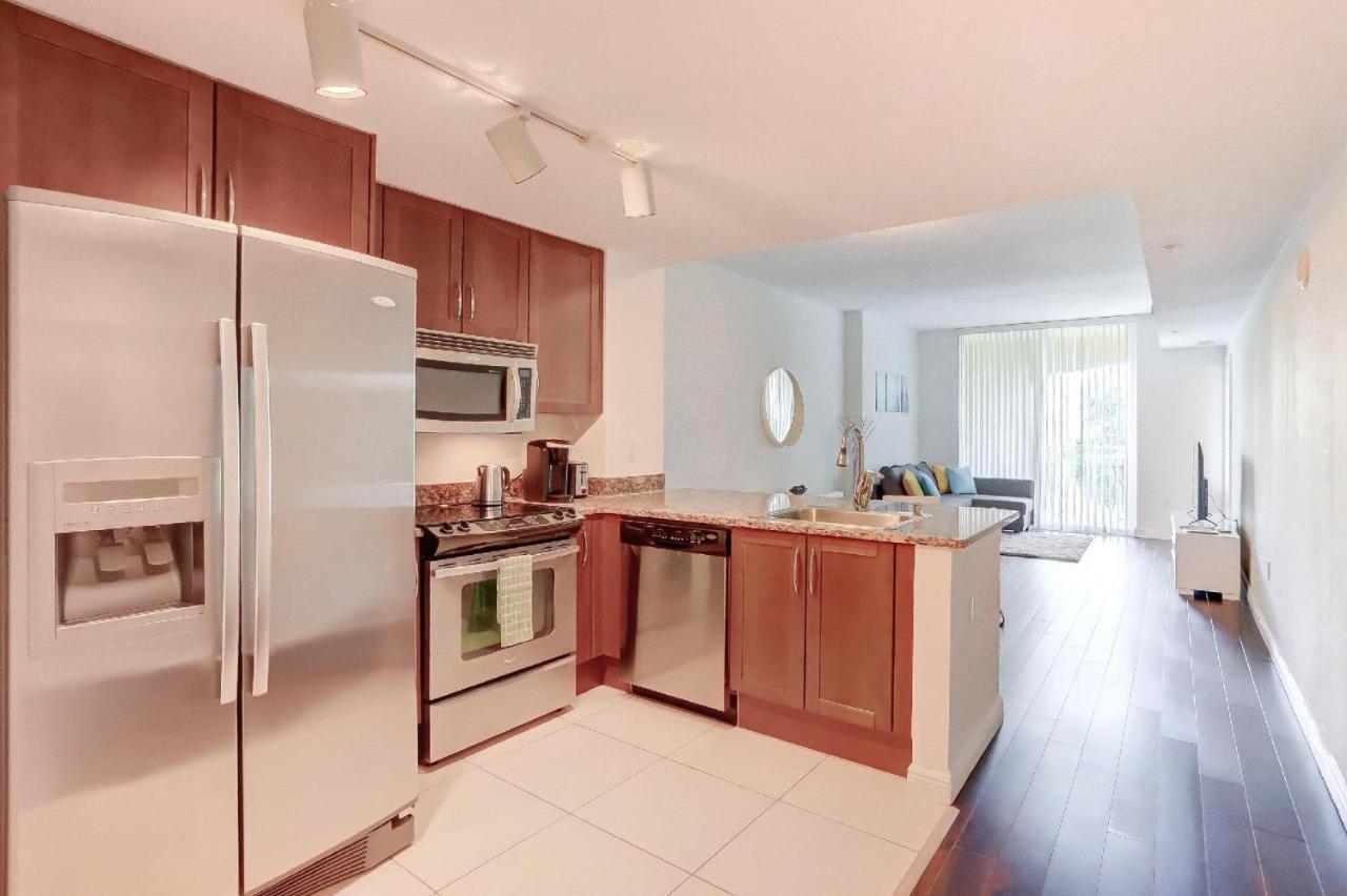 Apartment In Casa Costa Condo!Beach Pass Included 보인톤비치 외부 사진