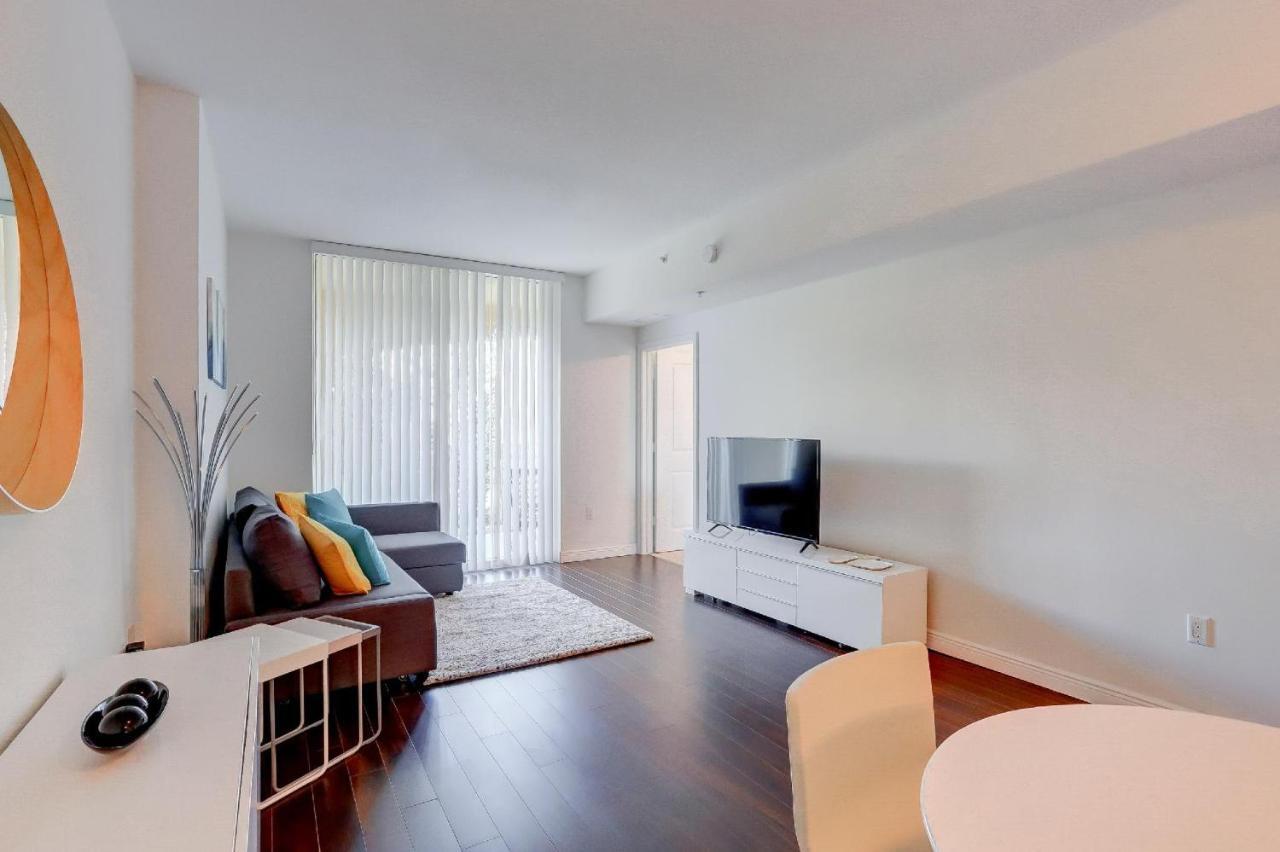 Apartment In Casa Costa Condo!Beach Pass Included 보인톤비치 외부 사진